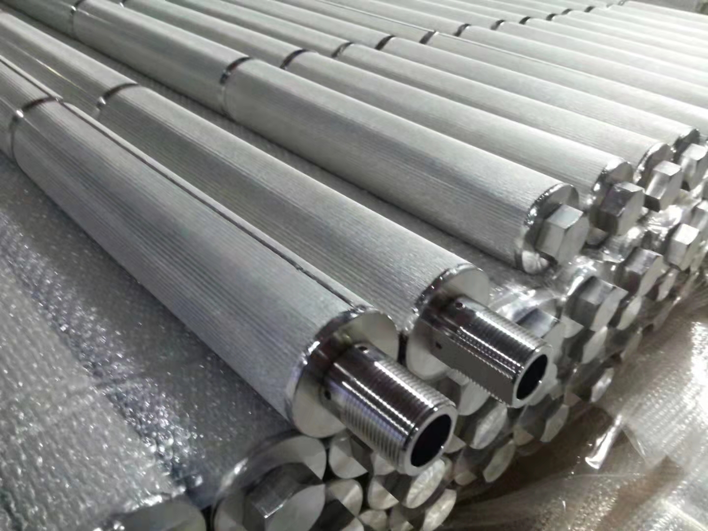 不锈钢烧结网滤芯生产厂家-新乡伊卡过滤